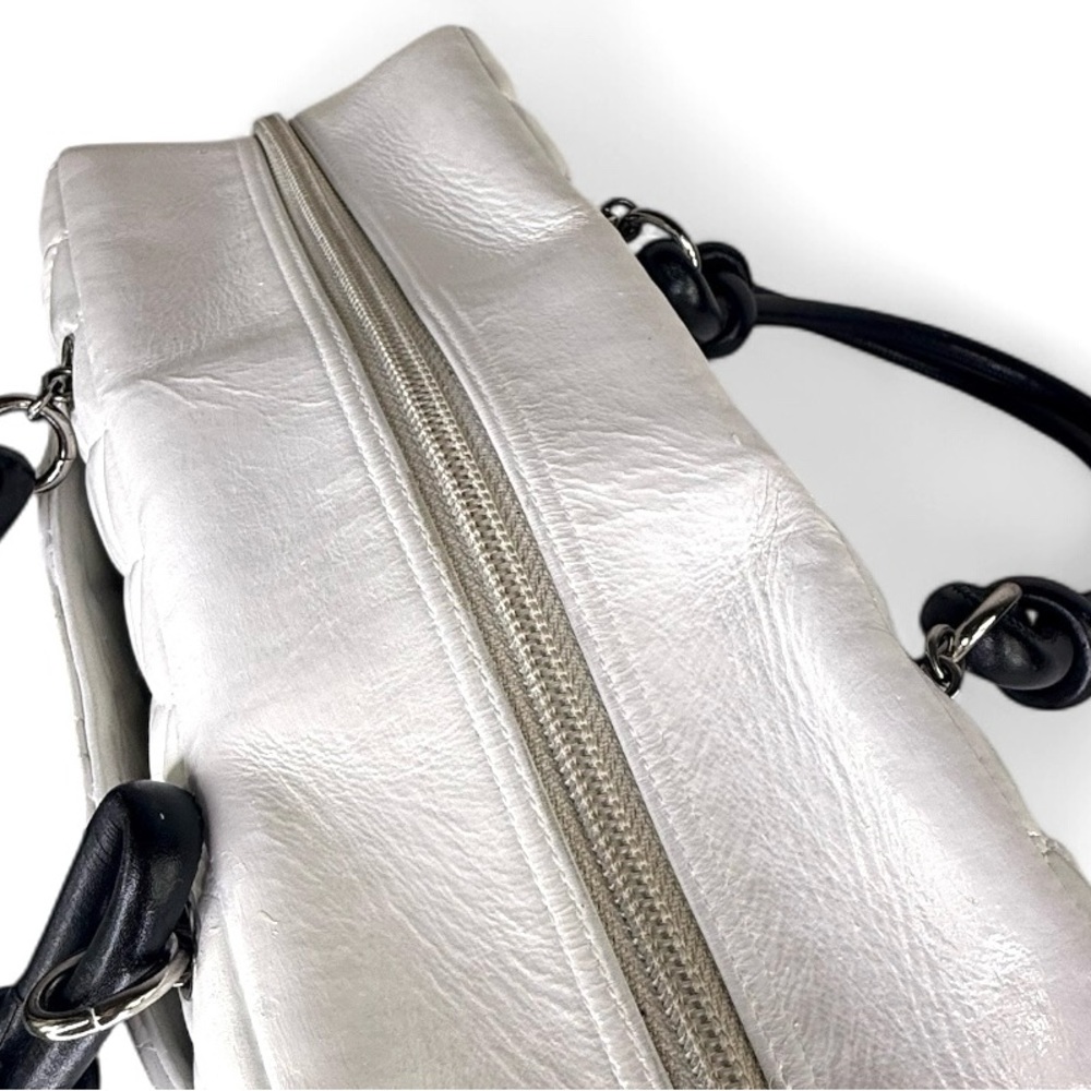 CHANEL Cambon Line White/Black CC Logo Leather Shoulder Bag - Picture 8 of 14